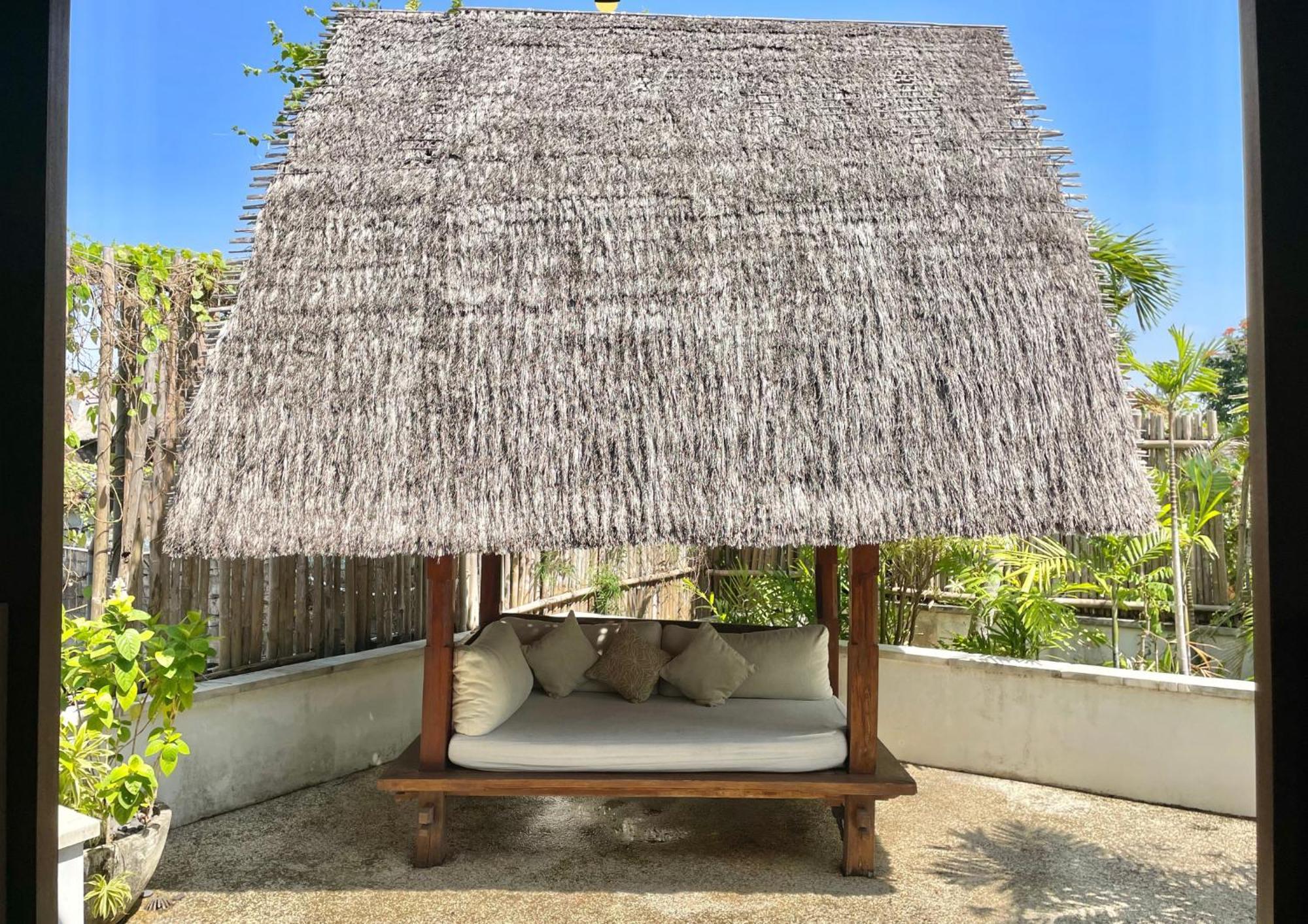 Villa Kubu Seminyak Экстерьер фото
